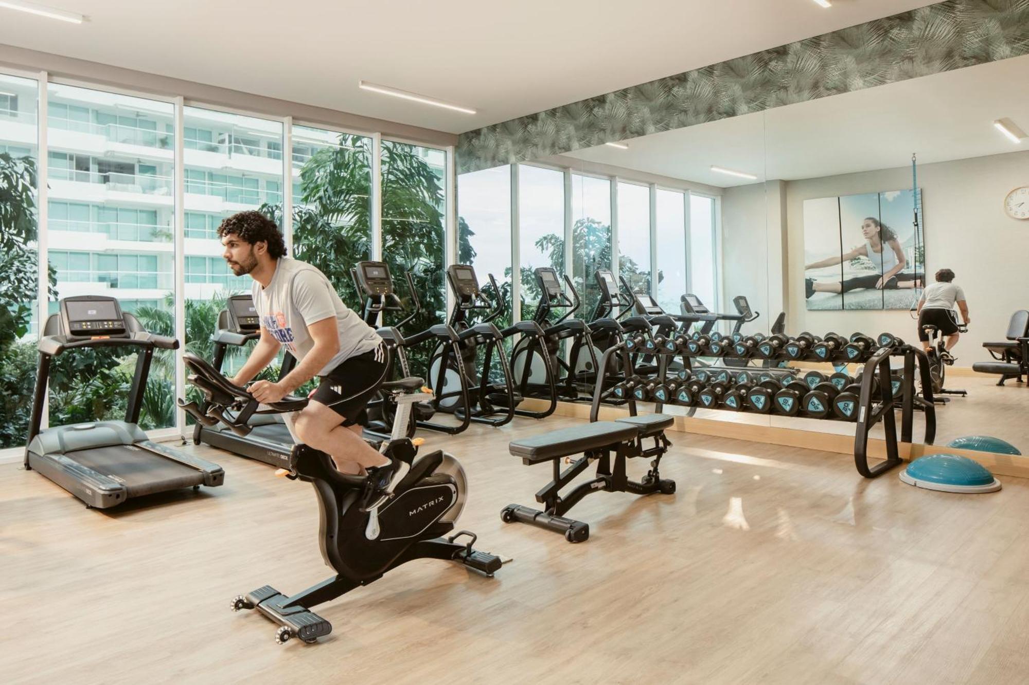 Santa Marta Marriott Resort Playa Dormida Екстериор снимка The gym at the hotel